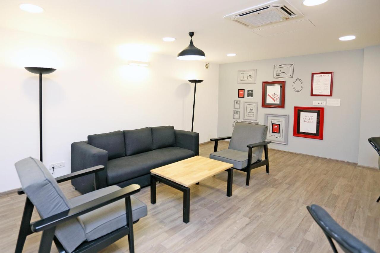 Oyo Townhouse 17 Huda City Center Near Leisure Valley Park グルガウン エクステリア 写真