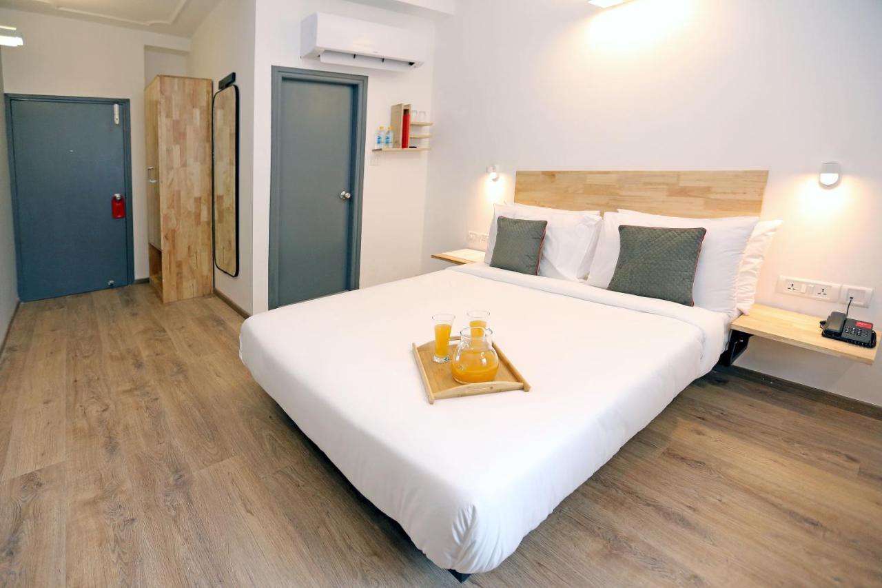 Oyo Townhouse 17 Huda City Center Near Leisure Valley Park グルガウン エクステリア 写真