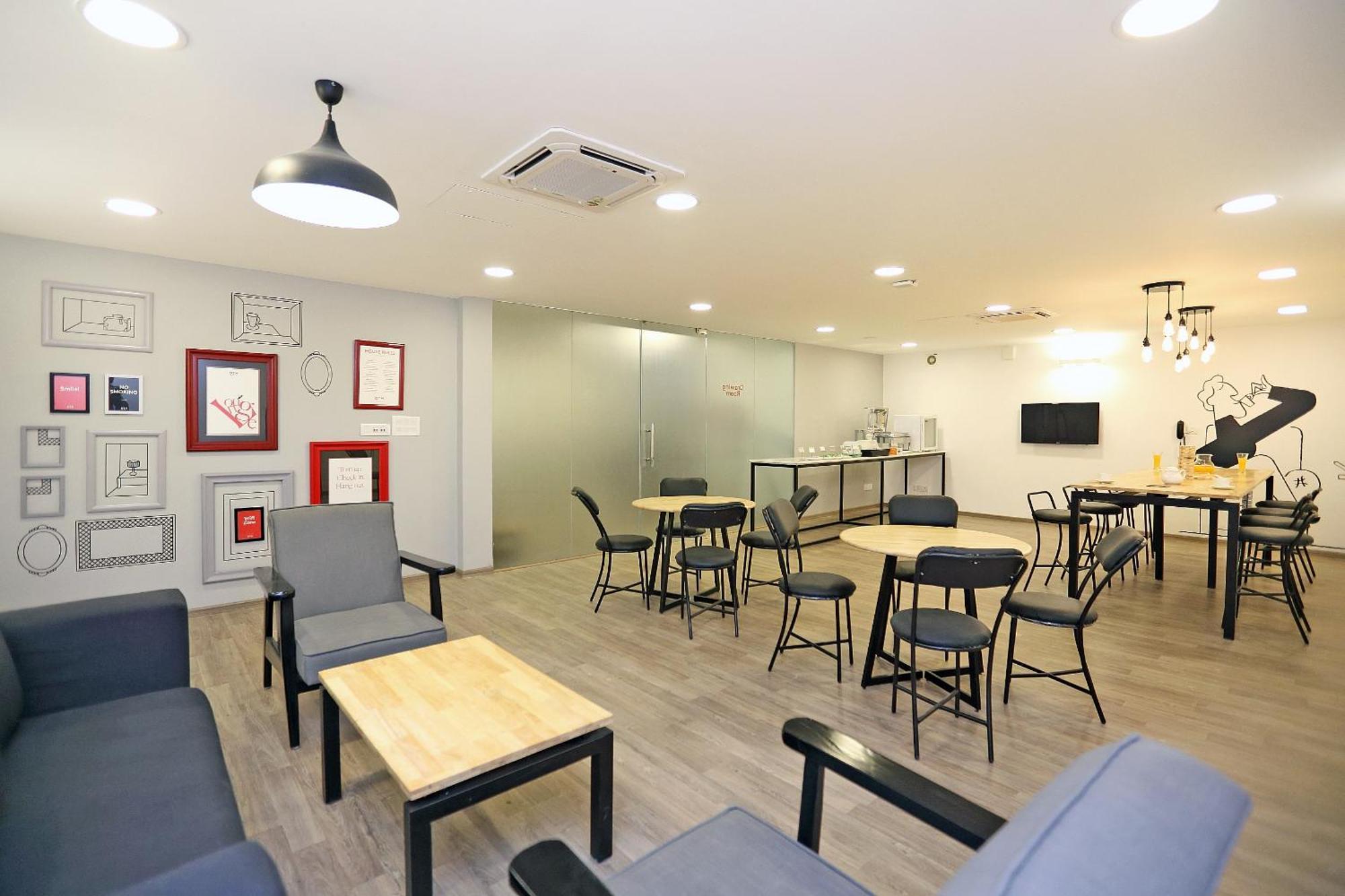 Oyo Townhouse 17 Huda City Center Near Leisure Valley Park グルガウン エクステリア 写真